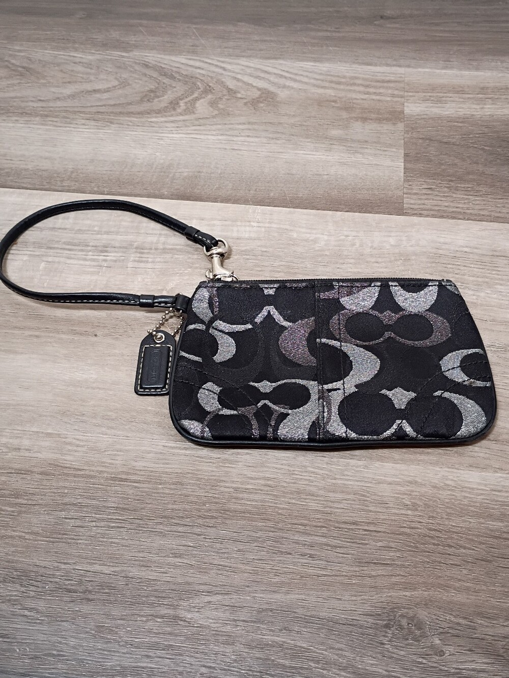 Coach Vintage Y2K Black Grey Silver Metallic Op Art Signature Monogram Wristlet